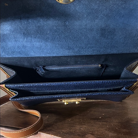 Navy and Tan Leather Women's Bag - Picture 4 of 11